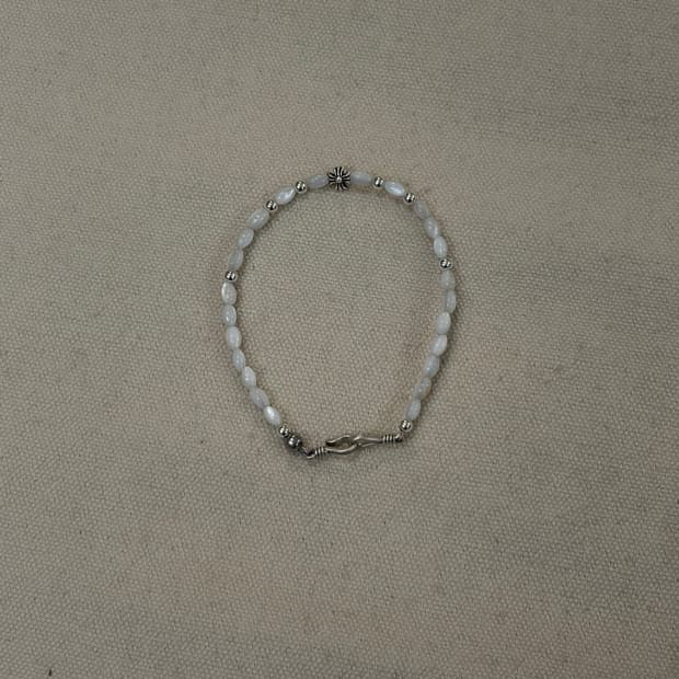 화이트 자개 크로스 팔찌 (Silver 925)