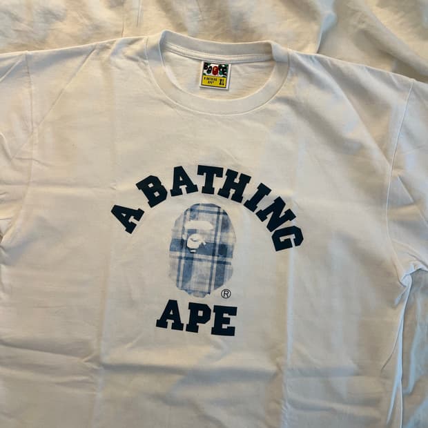 [크롭] 베이프 컬리지 로고 티셔츠 XL