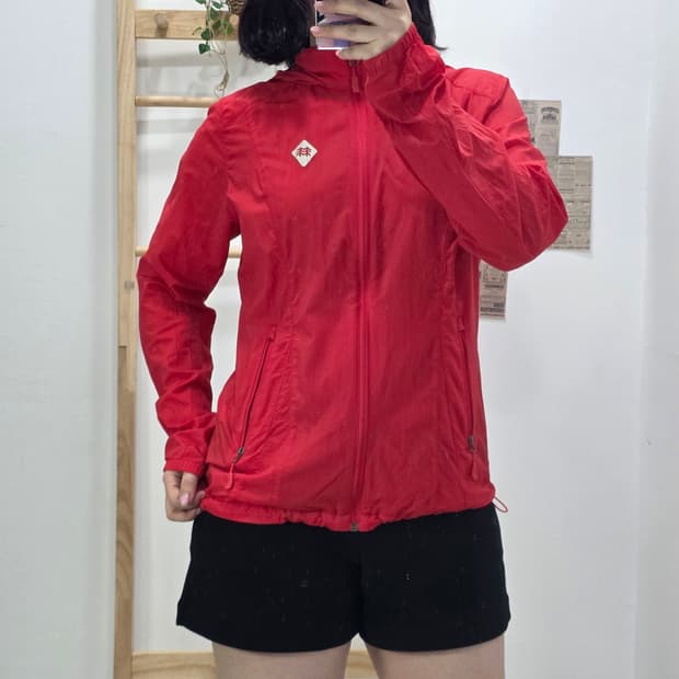 [프립]일본판 코오롱 경량 바람막이 레드