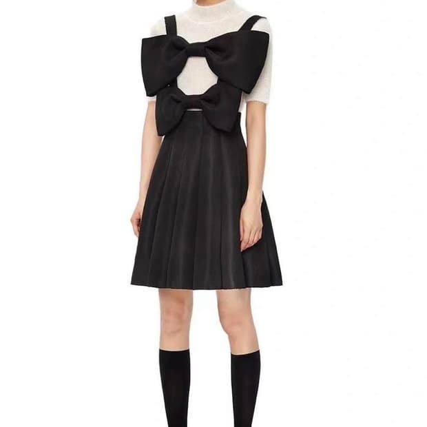 슈슈통 리본 플리츠 원피스