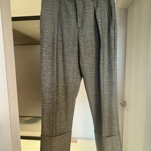 우영미 20fw 메인체크 턴업 팬츠 팝니다