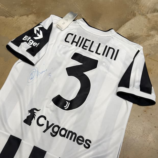 M 새상품 아디다스 20-21 유벤투스 홈 키엘리니 싸인 유니폼