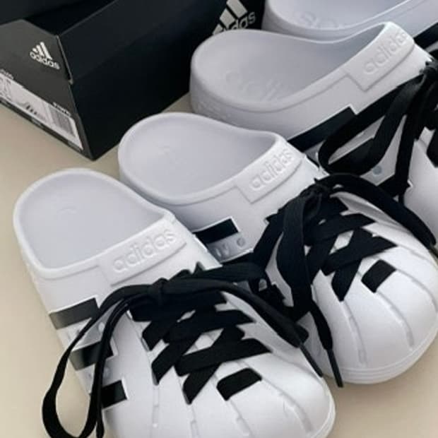 아디다스 아딜렛 클로그 화이트 슬리퍼 245