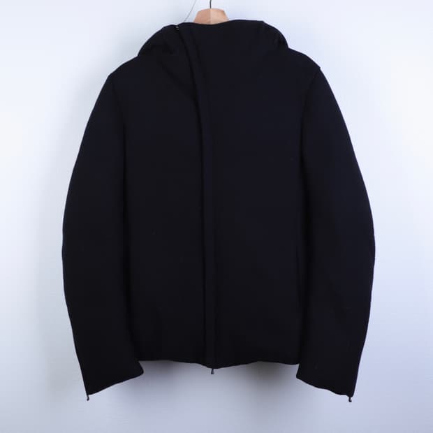 2 / Kazuyuki Kumagai 사선 집업 울 캐시미어 다운 패딩