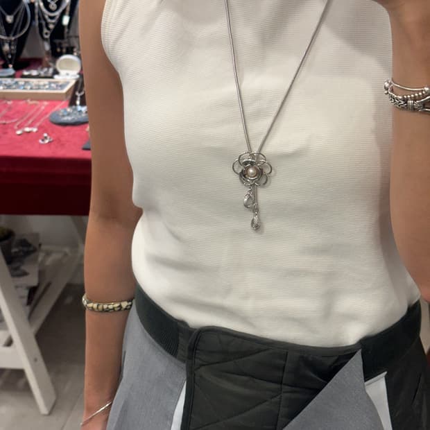Vintage pearl bolo tie