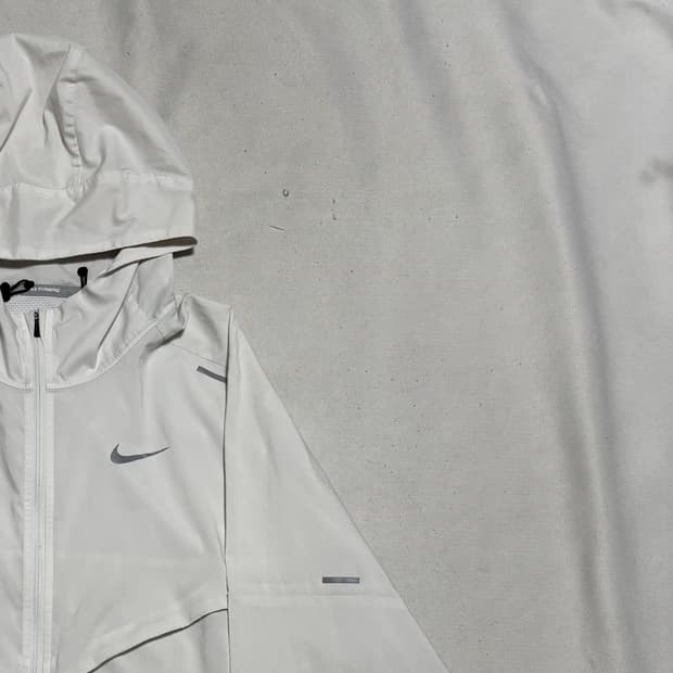 XL 나이키 화이트 윈드러너 바람막이