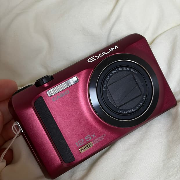 카시오 EXILIM EX-ZR300