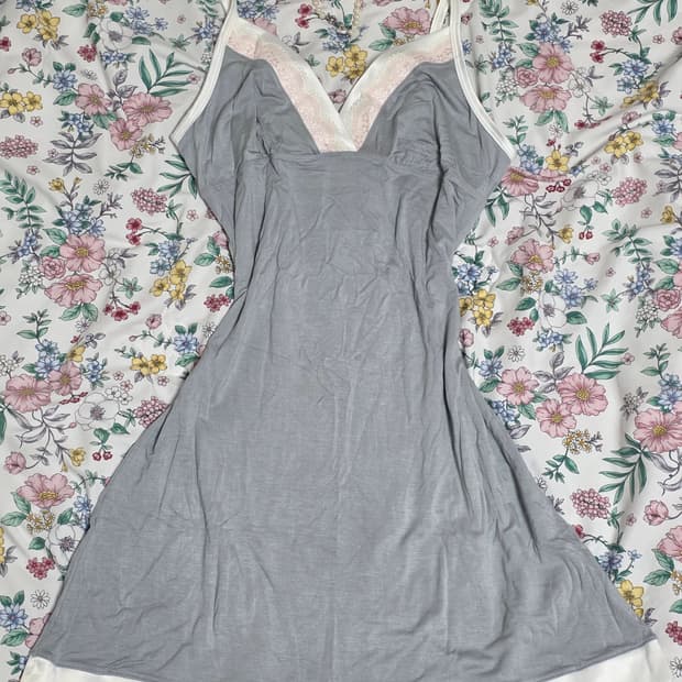 빅토리아시크릿 빈티지)y2k그레이핑크 히메오네갸루 레이스 슬립란제리원피스