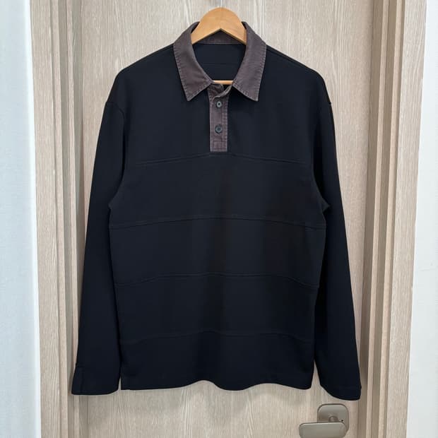 시스템옴므 세미오버핏 백가죽로고 긴팔카라니트95~100/블랙