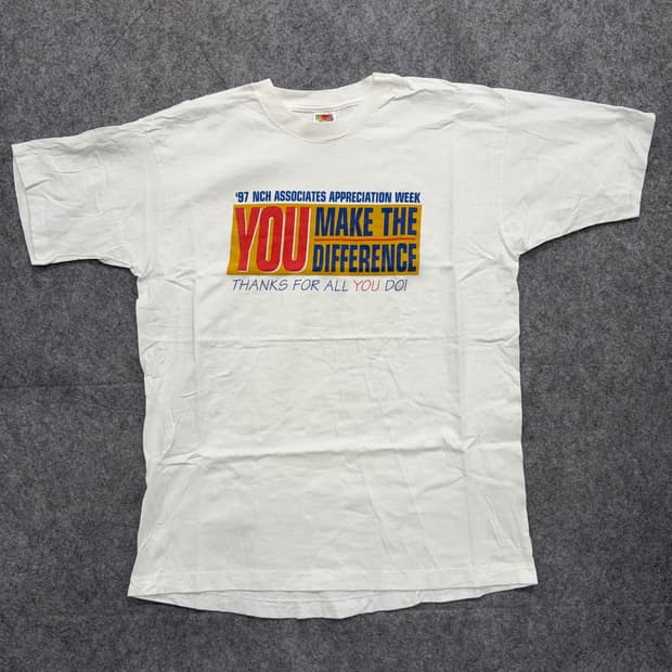 90s Vintage Fruit Of The Loom Tshirt