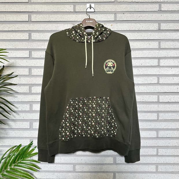 나이키 후드티 캥거루 포켓 올오버 그래픽 프린트 패턴 디테일 카키