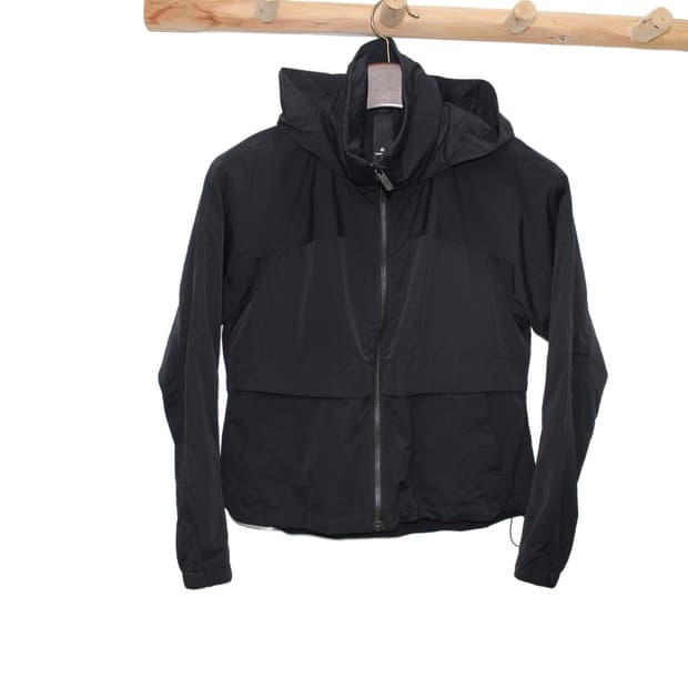 LULULEMON 크롭 테크니컬 나일론 후드 자켓