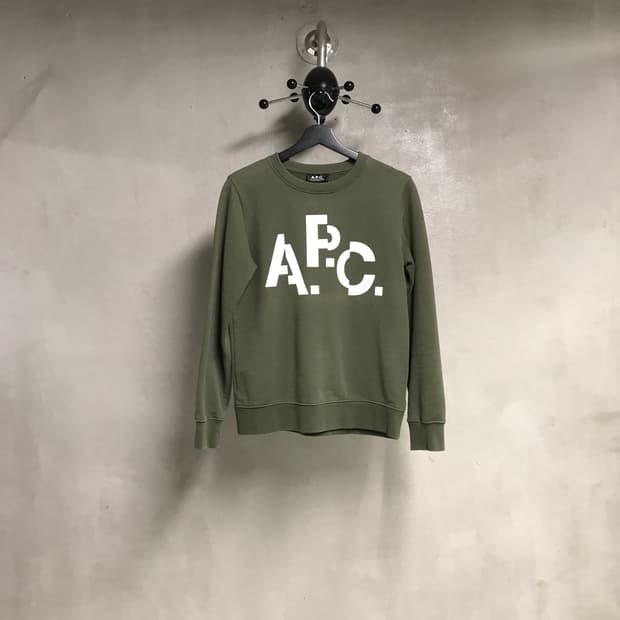 APC 아페쎄 맨투맨 카키 S(W)