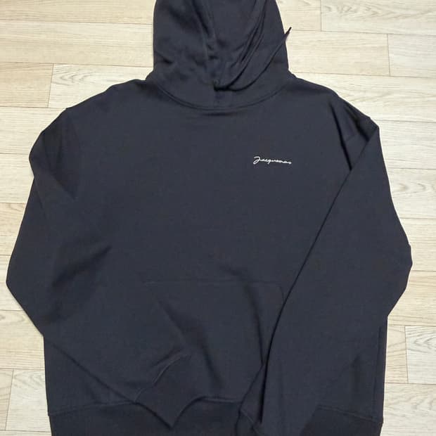 자크뮈스 스몰로고 후드(1회실착, L)