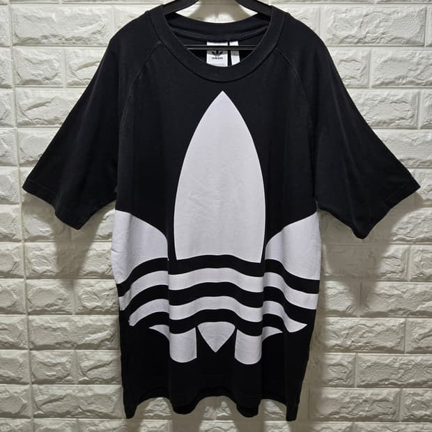 아디다스 빅트레포일 반팔티 100~105