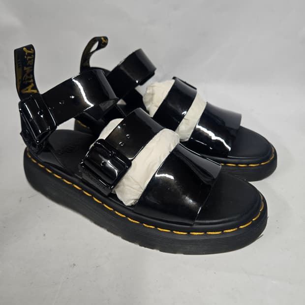 닥터마틴 그리폰  페이턴트 스트랩 샌들 EU38(240)