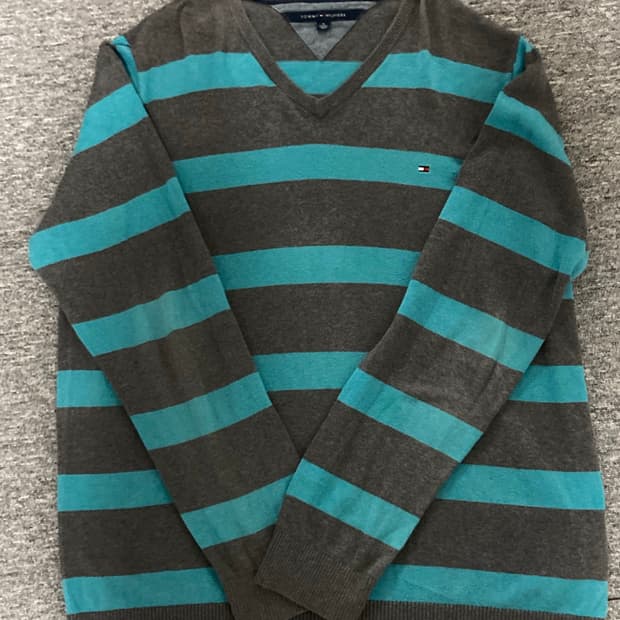 타미힐피거 V넥 스트라이프 니트 XL