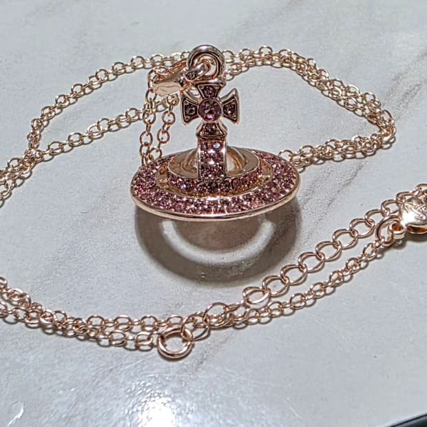 비비안웨스트우드 orb 목걸이