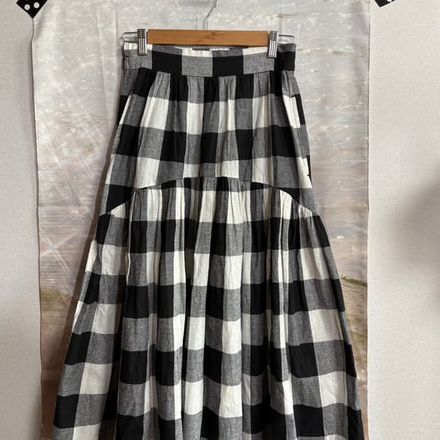 Black check long skirt