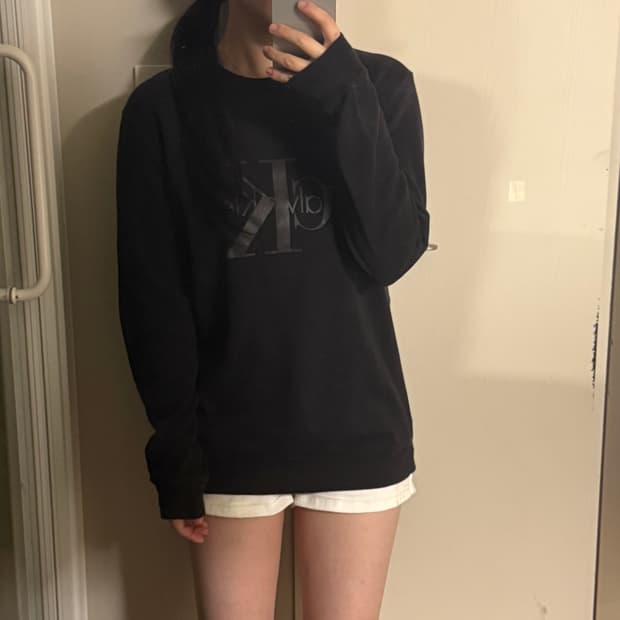 캘빈클라인 맨투맨