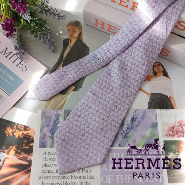 에르메스 실크 라벤더 불가사리 패턴 넥타이 9.2cm A등급 A19028