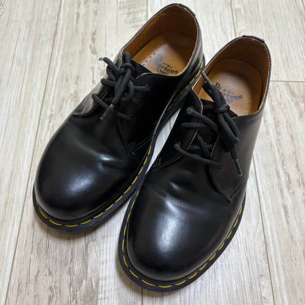 닥터마틴 1461 3홀 스무스 240