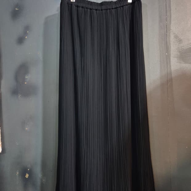블랙 플리츠 롱 스커트 55 66