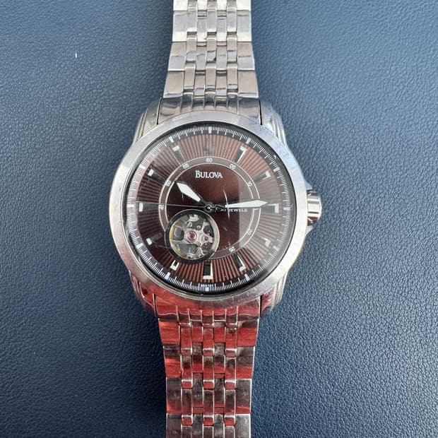 부로바 프리시조니스트 무브먼트