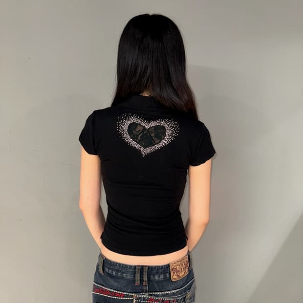 Tralala back heart point collar tee