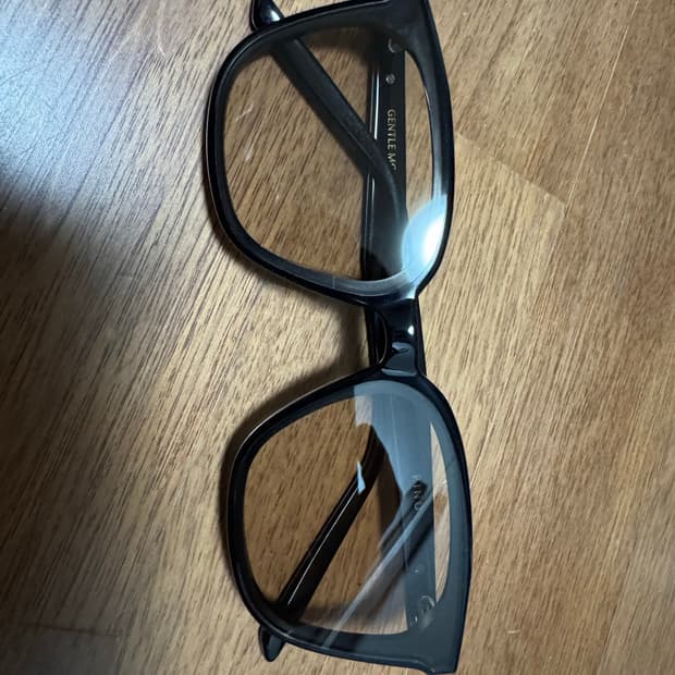 젠틀몬스터 피노 01 블랙 선글라스