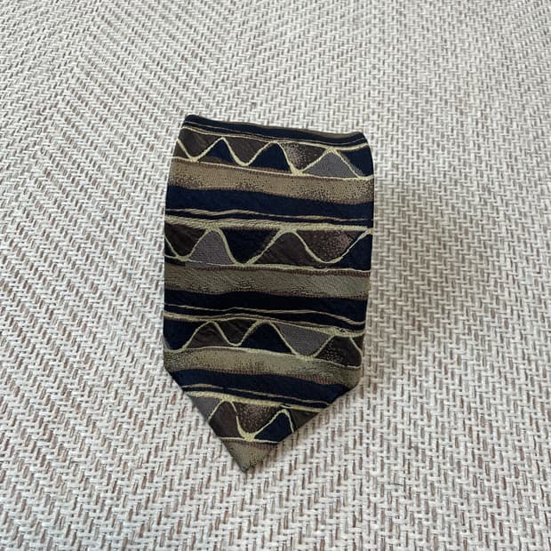 이세이미야케 im 넥타이 