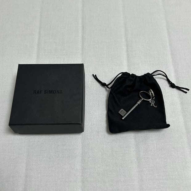 라프시몬스 열쇠 키링