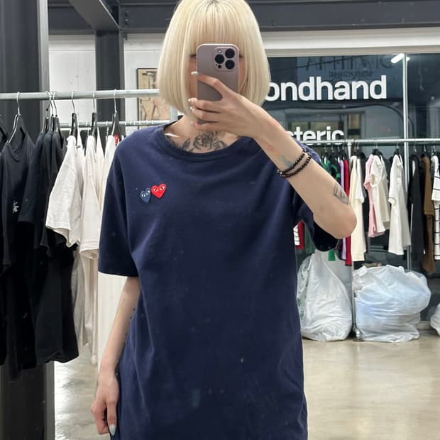 꼼데가르송 네이비 더블 하트 반팔 티셔츠