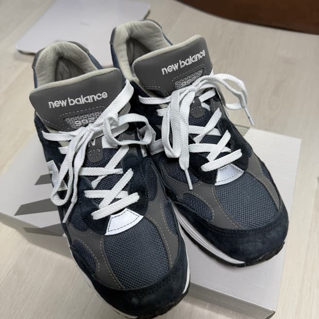 뉴발란스 992 코어네이비