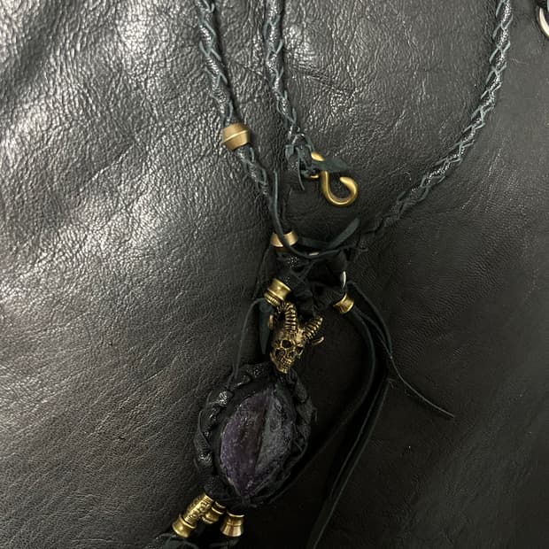 R6-12 VOID Necklace