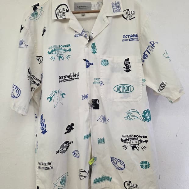 Carhartt 그래픽 반팔 셔츠 L