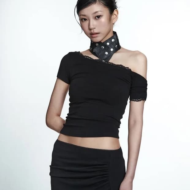 MLK UNBALANCED LACE TOP (BLACK) 