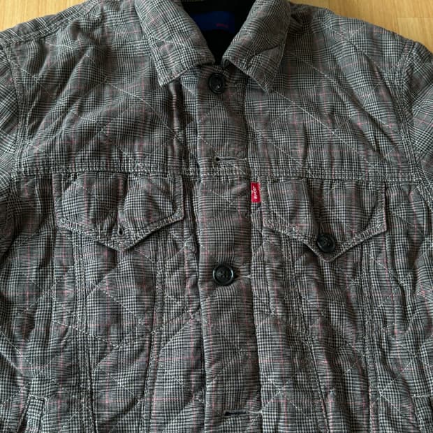 리바이스 체크 트러커 자켓 판매해요