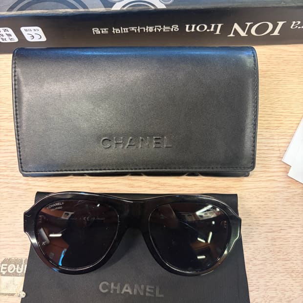 샤넬 폴라라이즈드 보잉 선글라스 BC28112429