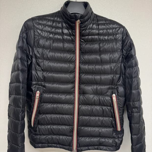 몽클레어 다니엘 경량 패딩 3사이즈