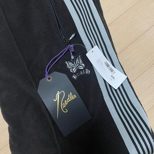 니들스 트랙팬츠 xxl 콜라보모델 새상품