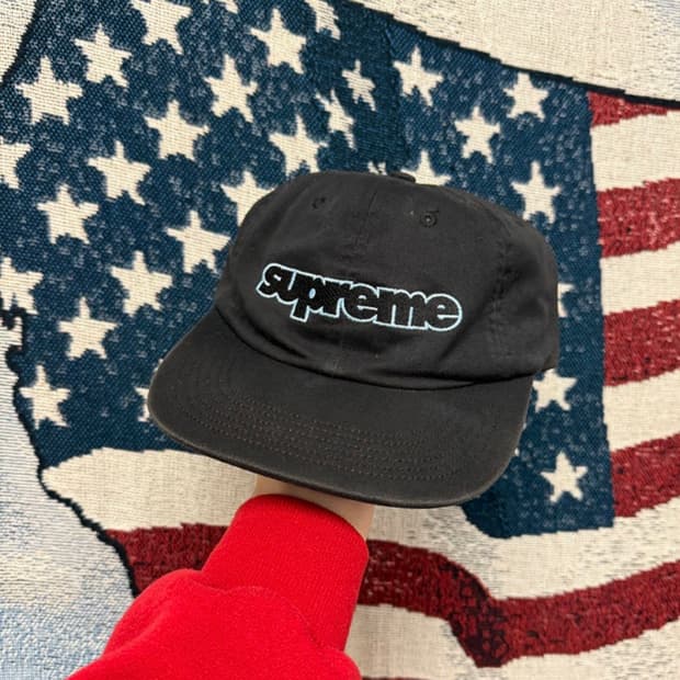 18FW Supreme 6panel cap