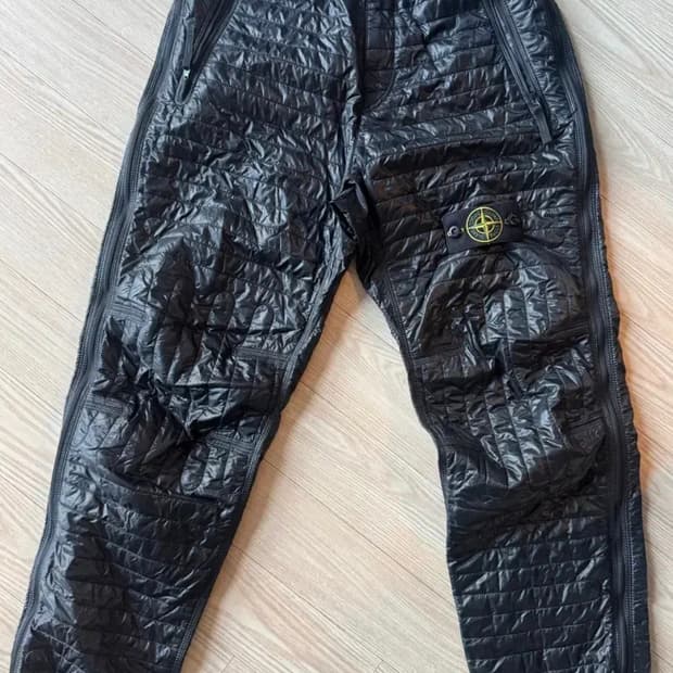 스톤아일랜드 다운 퀼팅 패딩팬츠 