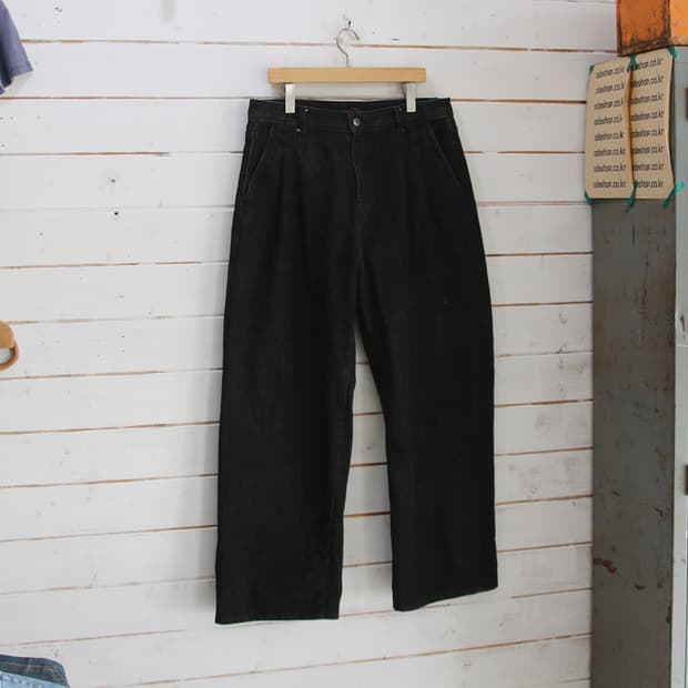 (착용컷) BESLOW 와이드 셀비지 데님 팬츠 (남성용 33.5-34)