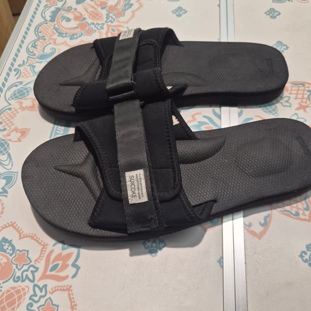 280) SUICOKE 수이코크 샌들 팝니다