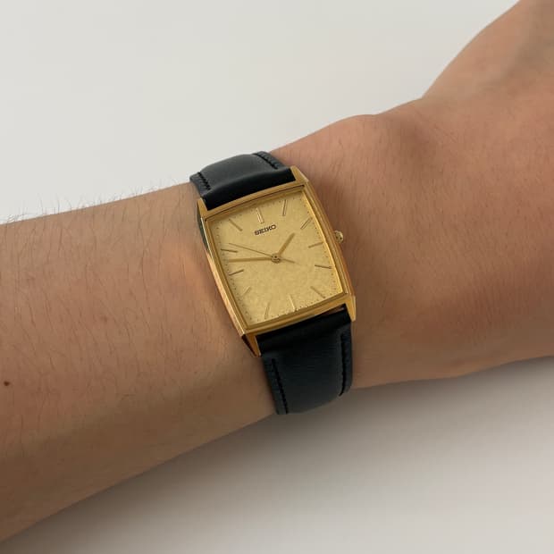 1980s Chariot Goldflake Square Quartz