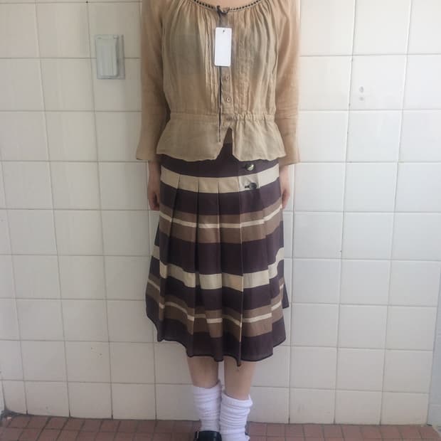 Tied point blouse