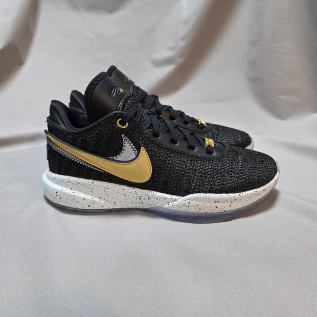 나이키 르브론xx 20 [240mm]