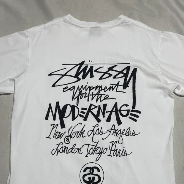 L 스투시 모던 에이지 화이트 반팔 티셔츠