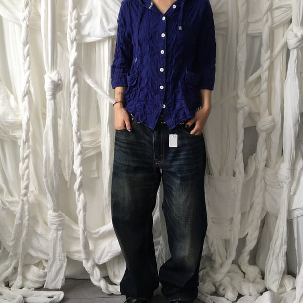 Navy mood hood shirt